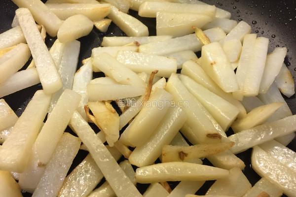孜然土豆条的做法图解2