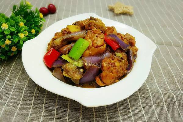 茄子烧鸡的做法图解14