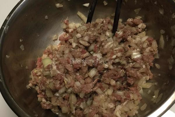 黑胡椒猪肉洋葱面包的做法图解5
