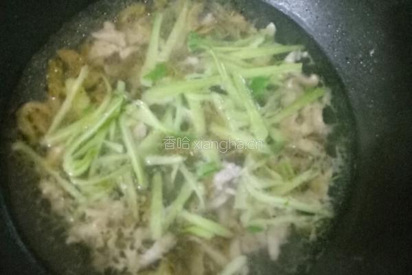 青菜榨菜肉丝汤的做法图解6