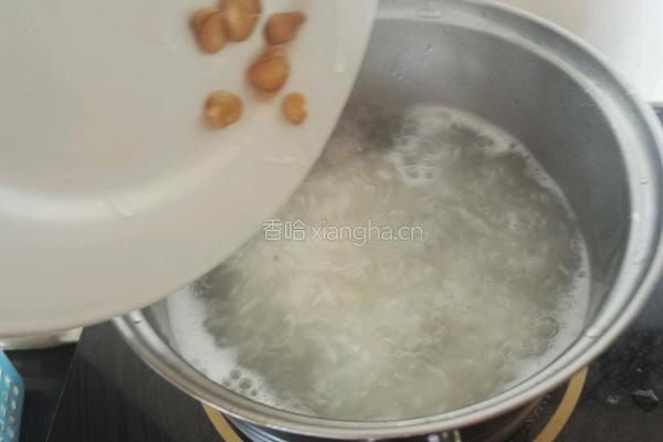 白术砂仁粥的做法图解3