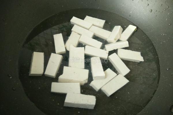 豌豆苗烩豆腐的做法图解3