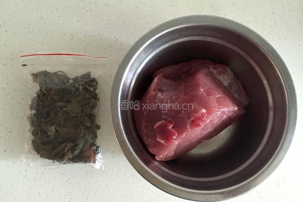 金线莲猪肉汤的做法图解1