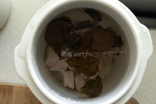 金线莲猪肉汤的做法图解5