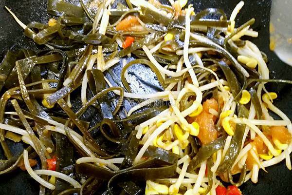 海带豆芽汤的做法图解4