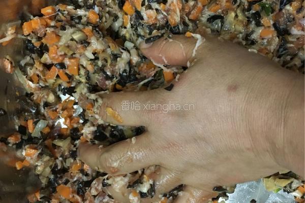 香菇木耳煎餃的做法图解2