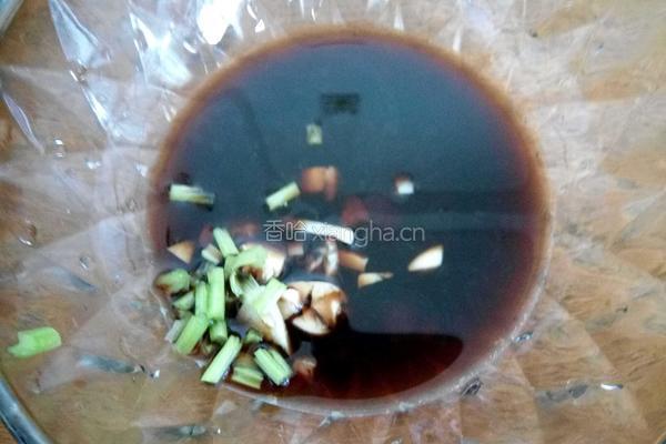 酸甜花生米的做法图解6