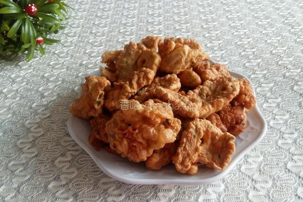 炸鸡蛋糕的做法图解5