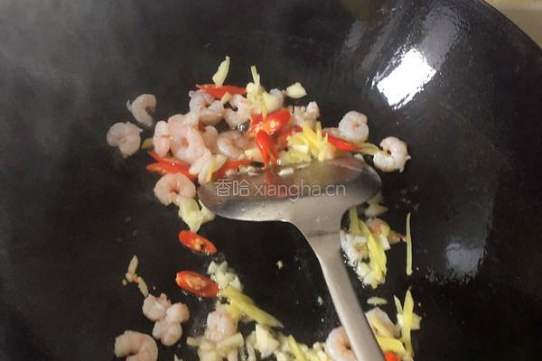 芦笋虾仁羊肚菌的做法图解7