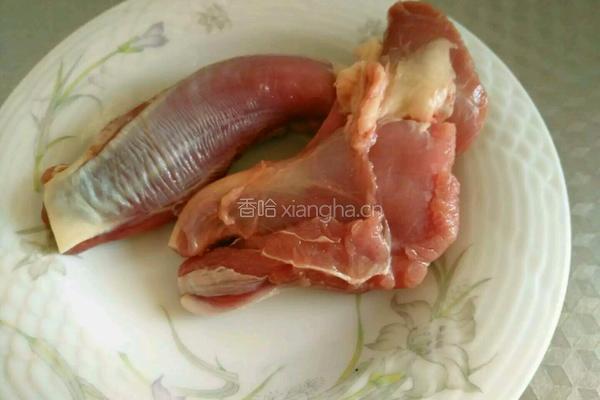 羊肉韭菜饺子的做法图解1