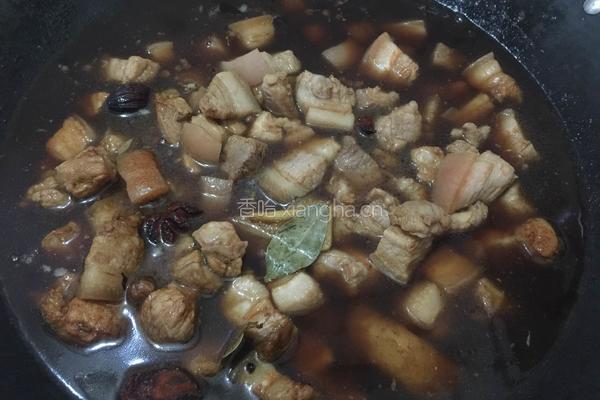 榛蘑杂焖五花肉的做法图解5