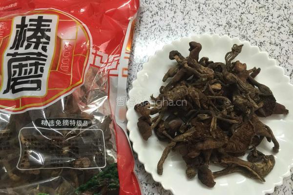 榛蘑杂焖五花肉的做法图解9