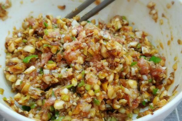 猪肉香菇饺子馅的做法图解7
