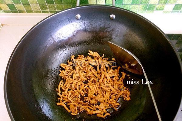 胡萝卜肉丝的做法图解5