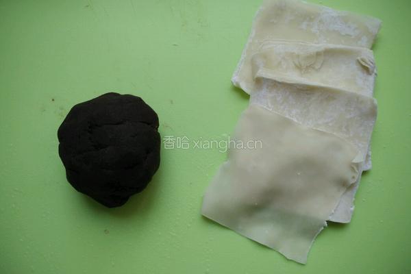 馄饨皮春卷的做法图解1