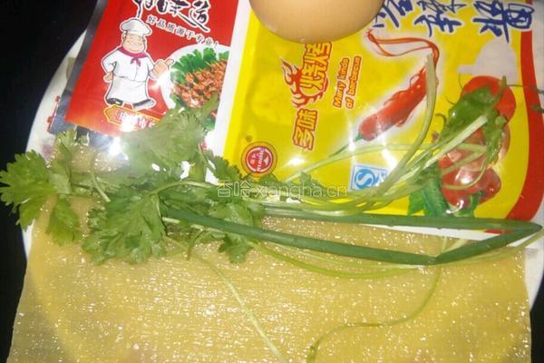 烤冷面的做法图解1