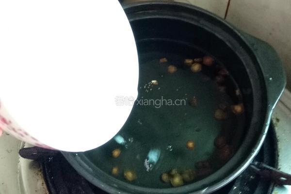牛蒡瘦肉汤的做法图解1