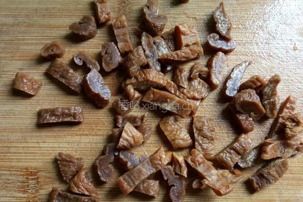 萝卜干炒肉的做法图解1