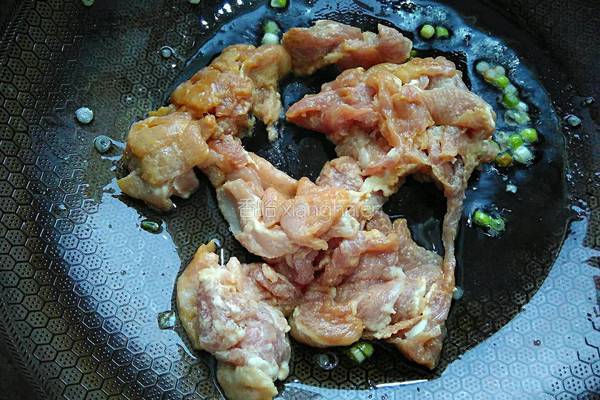 香菇炒牛肉的做法图解5