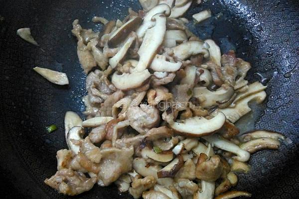 香菇炒牛肉的做法图解9