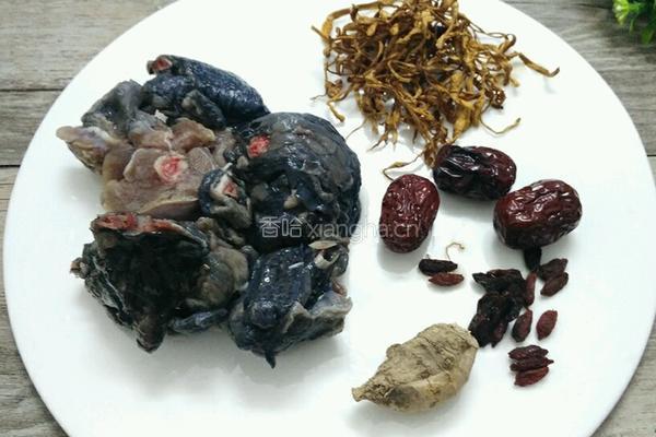 清蒸乌鸡的做法图解1