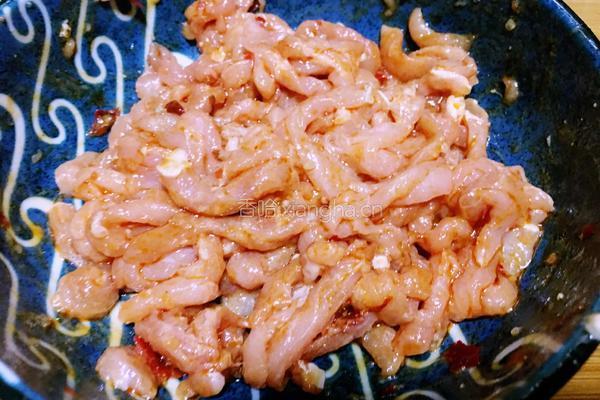 辣椒肉丝的做法图解2