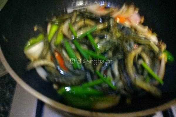 爆炒泥鳅的做法图解11