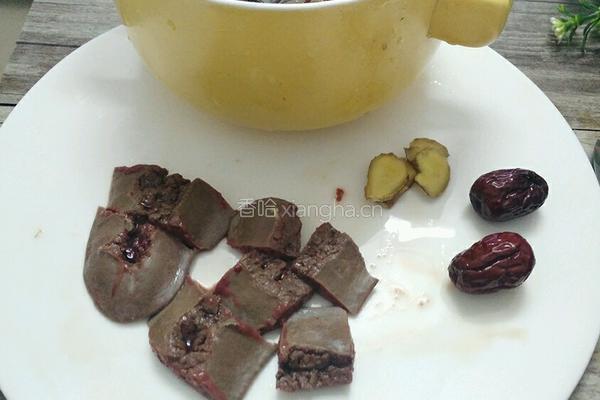 鸡骨草煲猪横脷的做法图解5