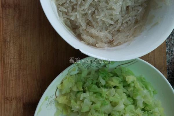 猪肉白菜粉条包子的做法图解7