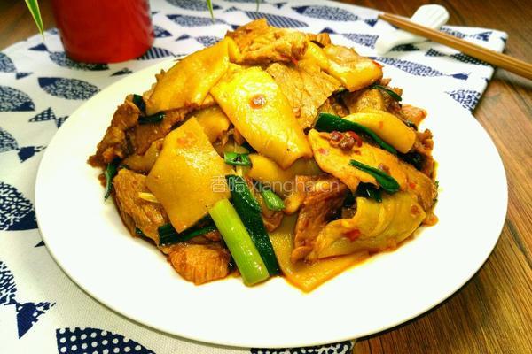 苕皮回锅肉的做法图解14