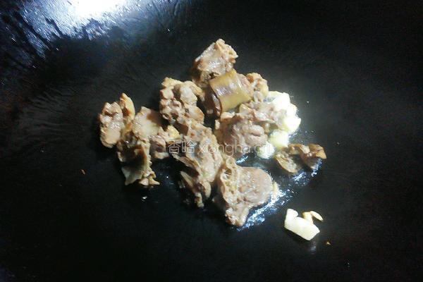 炒鸭肉的做法图解3
