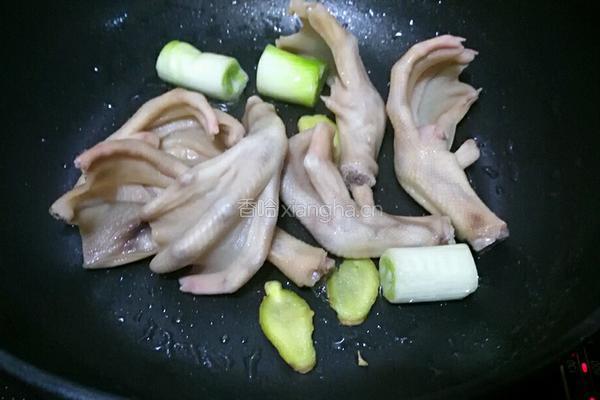 鲍汁鸭掌的做法图解8