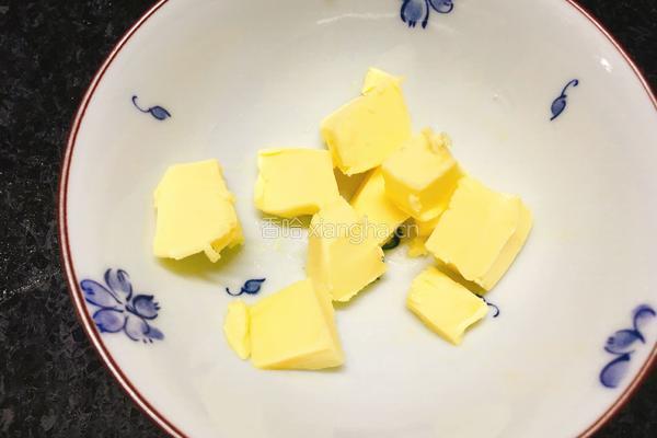 冰火菠萝油的做法图解2