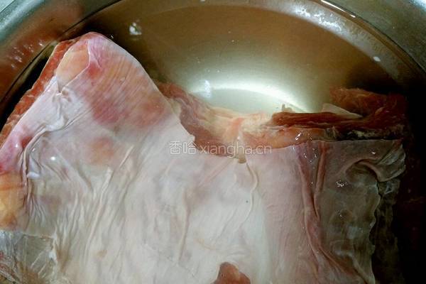 红烧牛腩的做法图解1