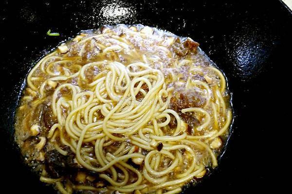 红烧牛腩面的做法图解5