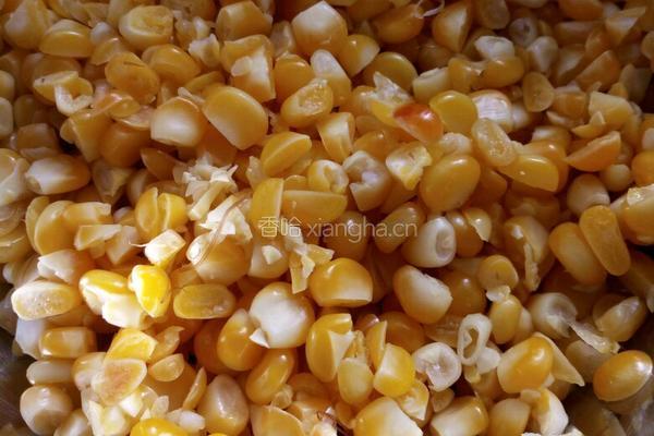 黄金玉米饼的做法图解2