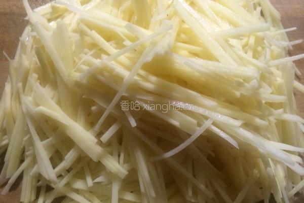 土豆酸菜丝的做法图解1