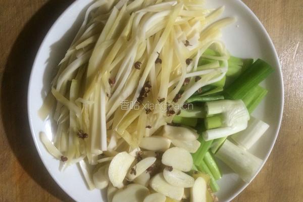 土豆酸菜丝的做法图解4
