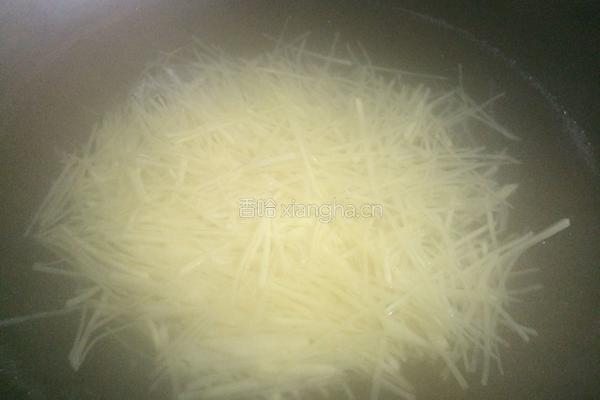 土豆酸菜丝的做法图解5
