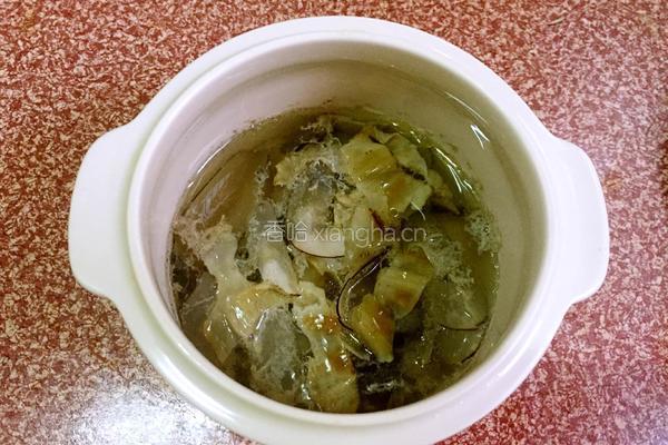 海底椰花胶乌鸡汤的做法图解7