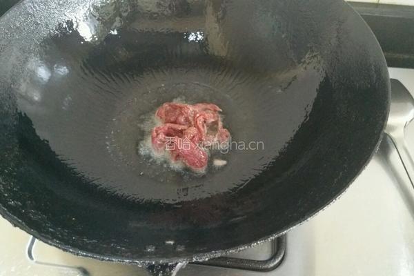 牛肉炒芦笋的做法图解6