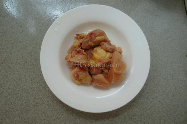 鸡肉黄瓜的做法图解1