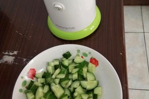 黄瓜牛奶汁的做法图解2