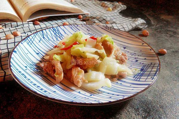 五花肉炒大白菜的做法图解6
