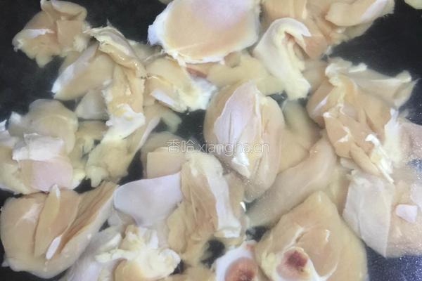 嫩滑香菇蒸鸡腿肉的做法图解3
