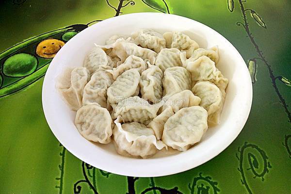绿萝卜猪肉大馅水饺的做法图解30