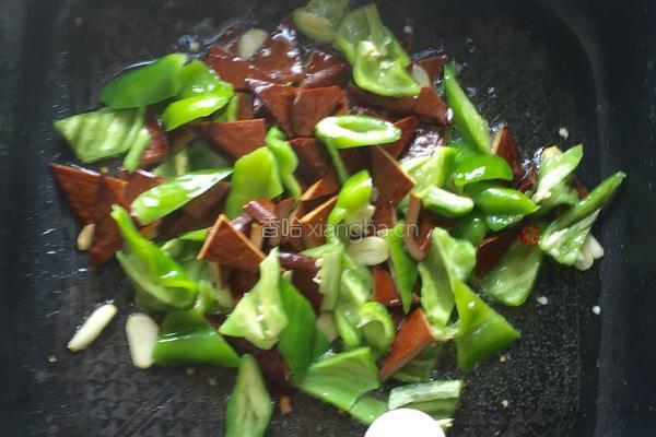 爆炒豆干的做法图解6