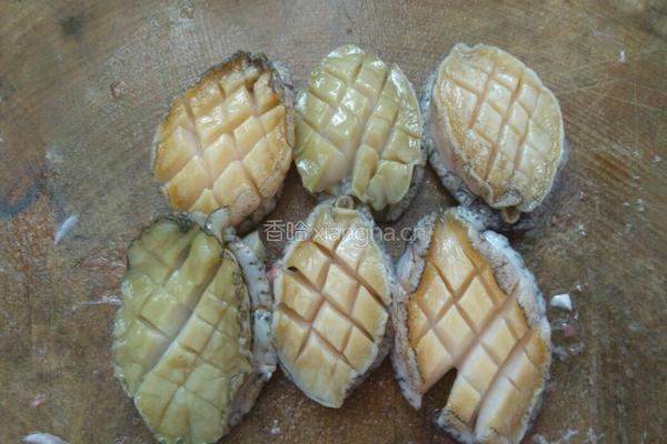 鲍鱼炖土豆的做法图解1