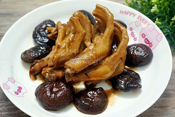 冬菇扒鸭掌的做法图解11
