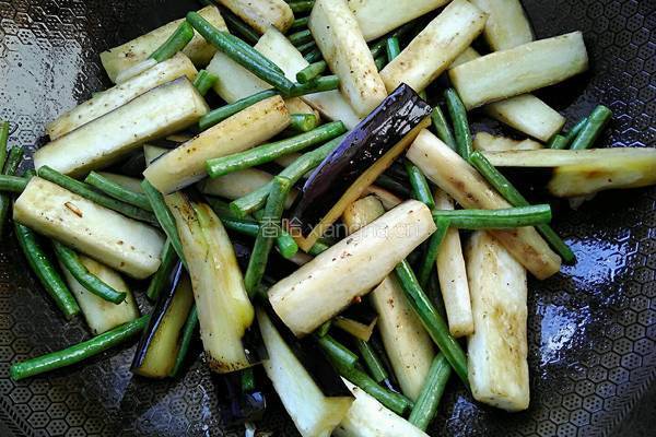 豆角炖茄子的做法图解6